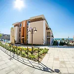 Ξενοδοχείο Premier Club - Full Board 4*
