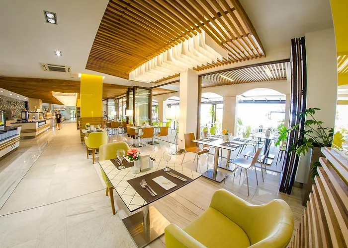 Premier Club - Full Board Slantchev Briag