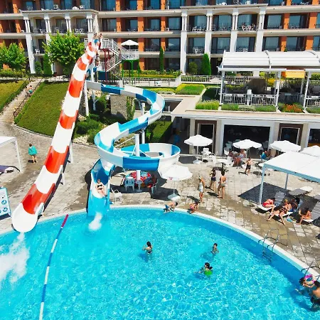Premier Club - Full Board Szálloda