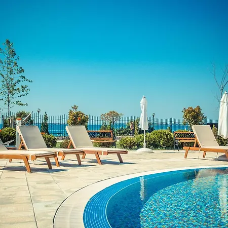 Szálloda Premier Club - Full Board 4*