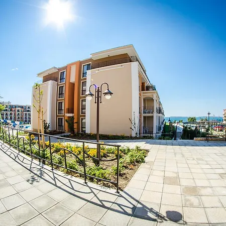 Szálloda Premier Club - Full Board 4*