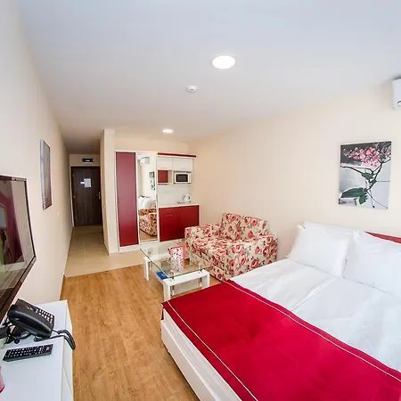 Premier Club - Full Board 4* Sluneční pobřeží
