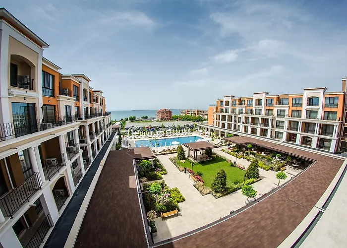 Premier Club - Full Board מלון